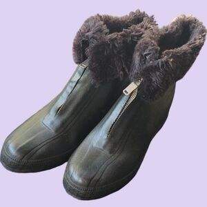 60's LaCrosse Rubber Mills Snow boot / Over Shoe, Black, Women's 10